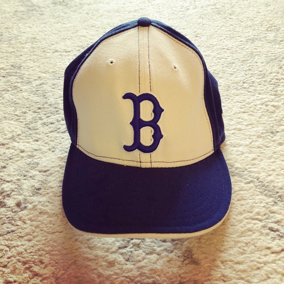 white boston red sox baseball cap